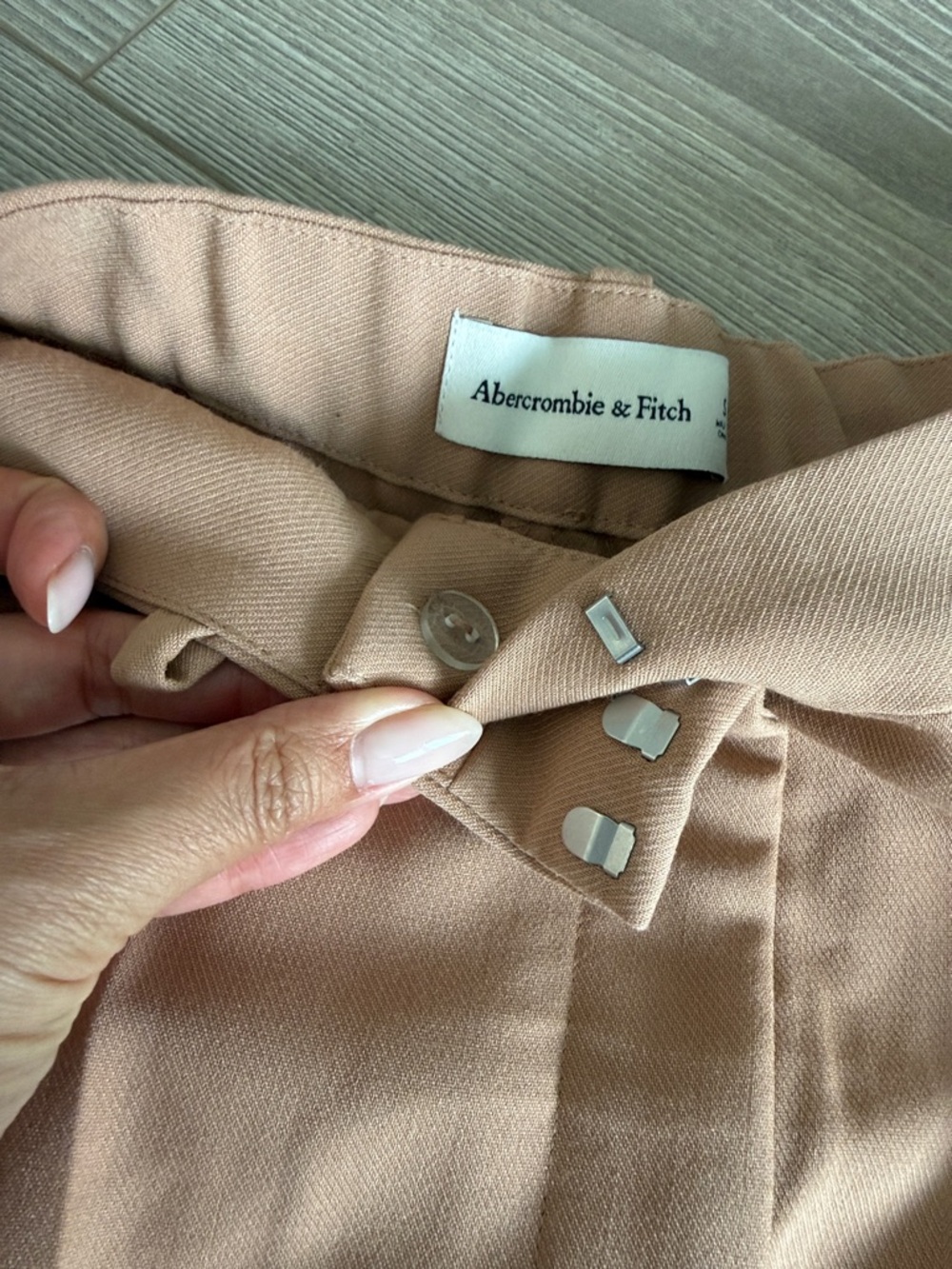 A&F Sloane Tailored Shorts - S - Picture 3 of 8